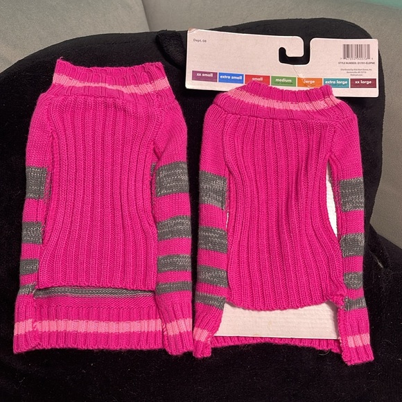 BNWT SET OF 2 PINK & GRAY STRIPED DOGGIE 100% ACRYLIC SWEATERS SIZE SMALL - Picture 2 of 5